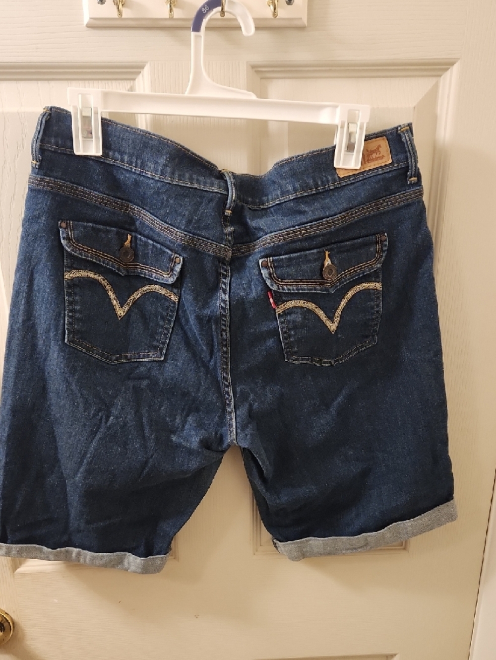 Levi's Women's Dark Wash Denim Roll-Cuff Shorts - Picture 2 of 8